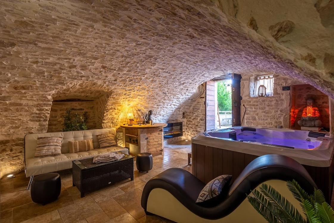 Les Secrets De L'Isle Villa Exteriör bild